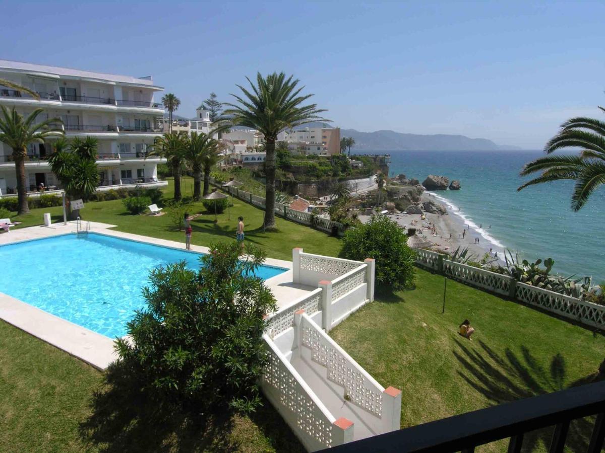 Acapulco Playa Bluewater Villas Nerja Exterior photo