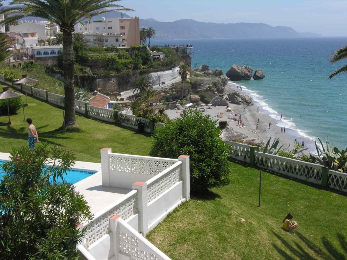 Acapulco Playa Bluewater Villas Nerja Exterior photo